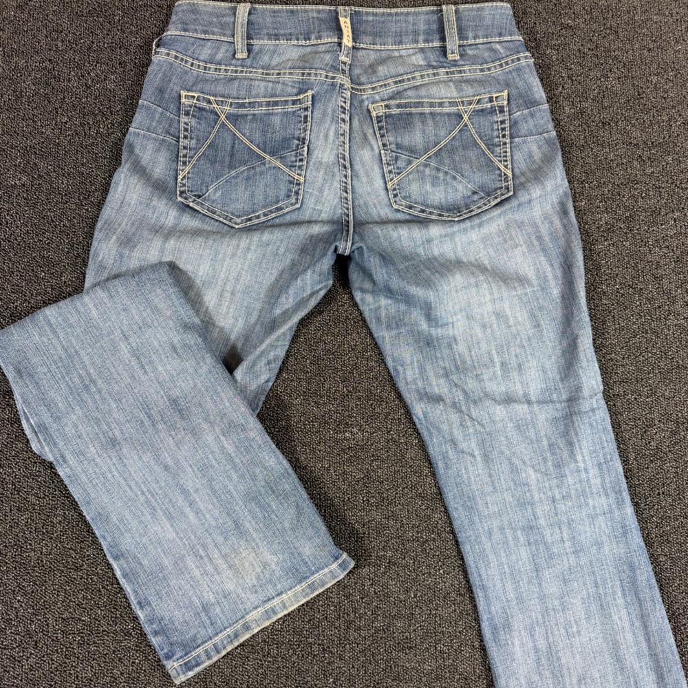 Ariat Real Denim Women's 28L Medium Wash Denim Bootcut Stretch Jeans Embroidered